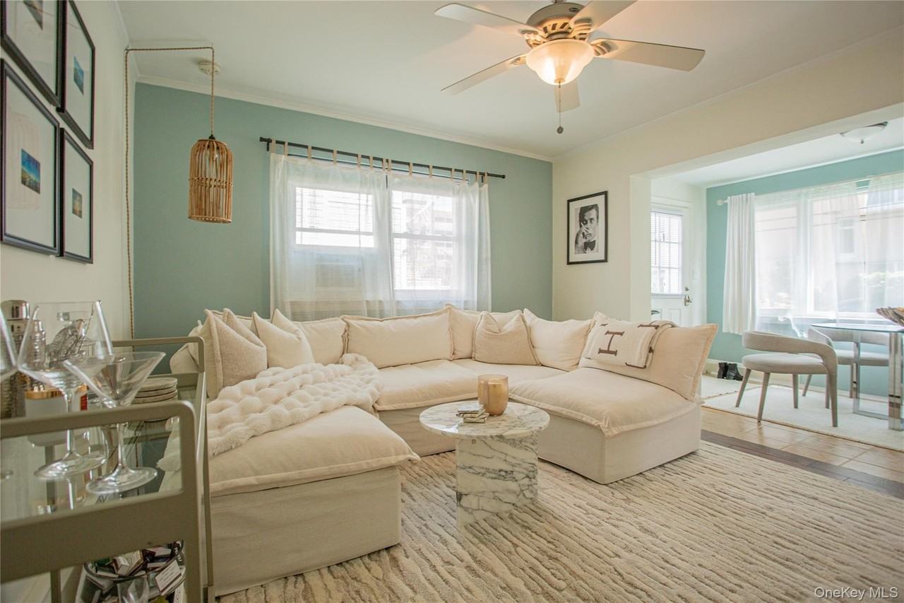 557 Shore Rd - Photo 7 of 16