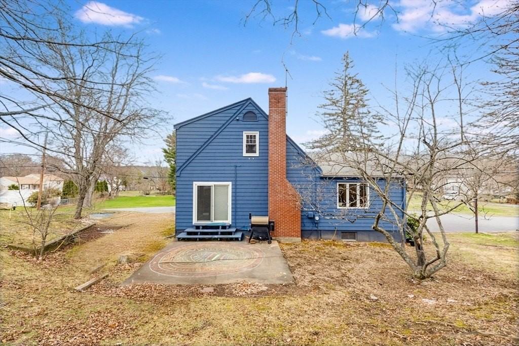 52 Albemarle Ave #52 - Photo 2 of 23