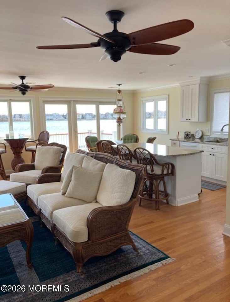 206 Washington Ave - Photo 5 of 14