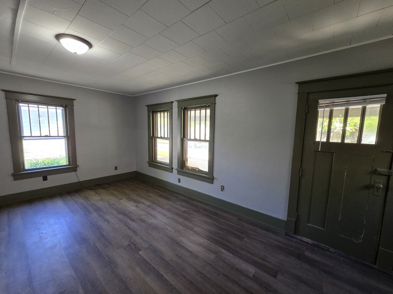 1125 Ackermant St #1 - Photo 4 of 33