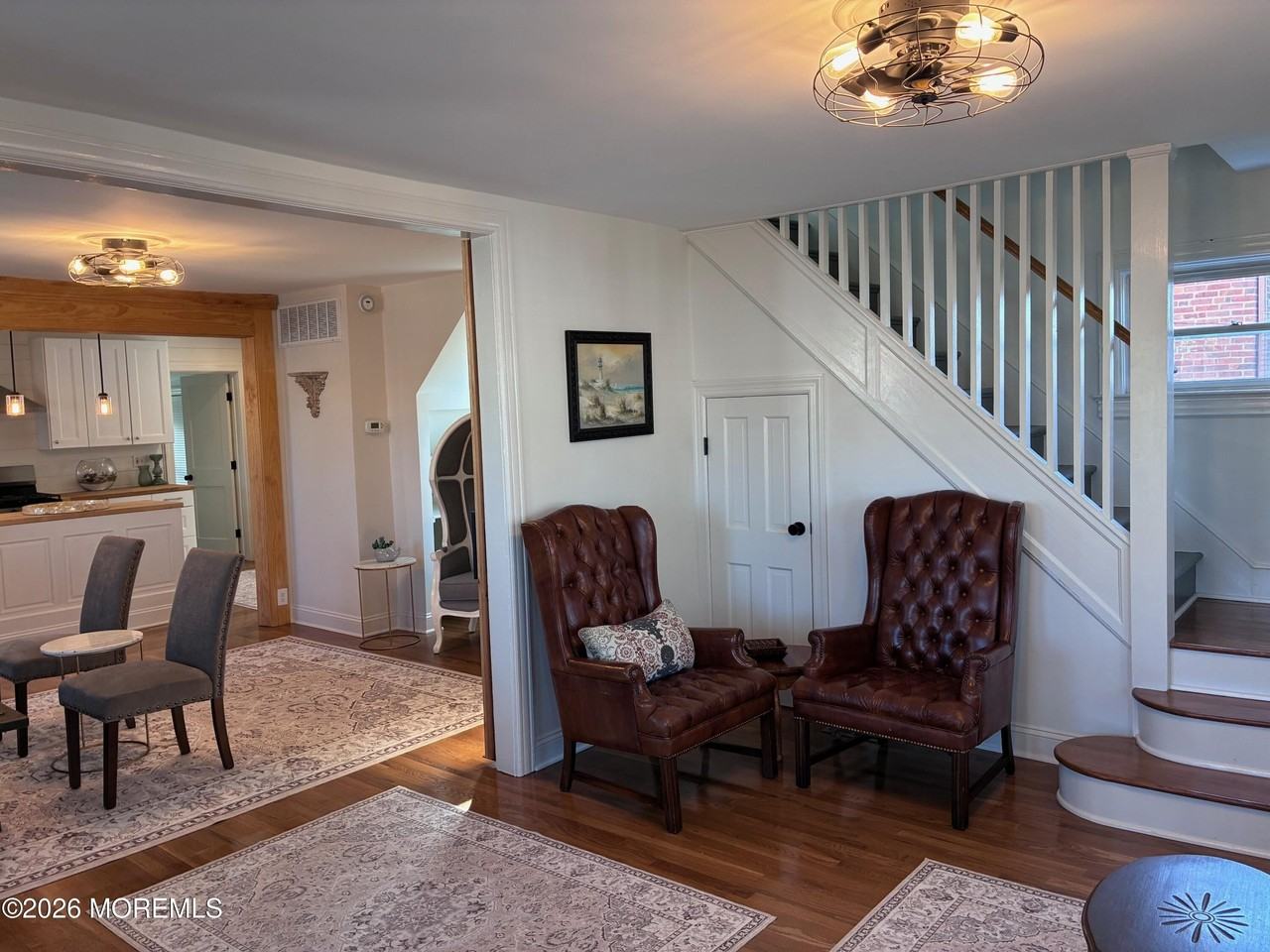 179 Bay Ave - Photo 5 of 23