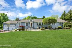 60 Farrell Dr - Photo 1 of 1