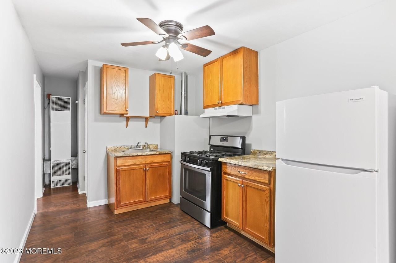 42 Center Ave #3 - Photo 2 of 11