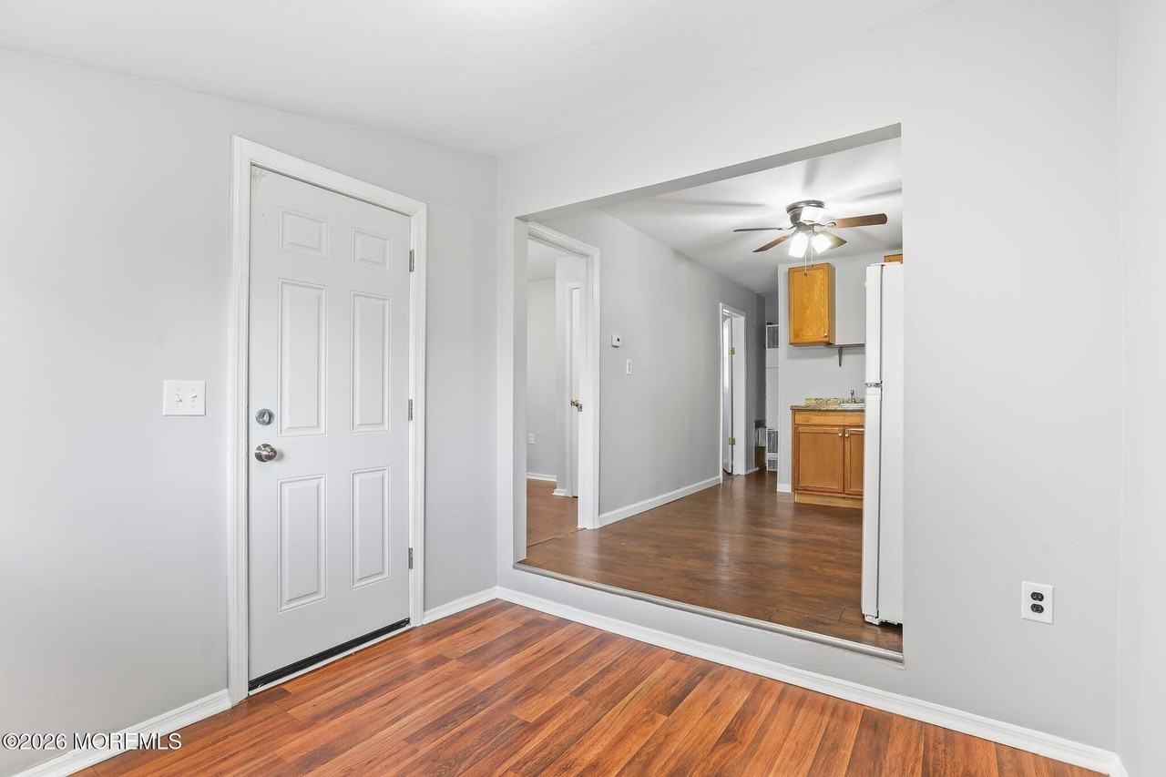 42 Center Ave #3 - Photo 7 of 11