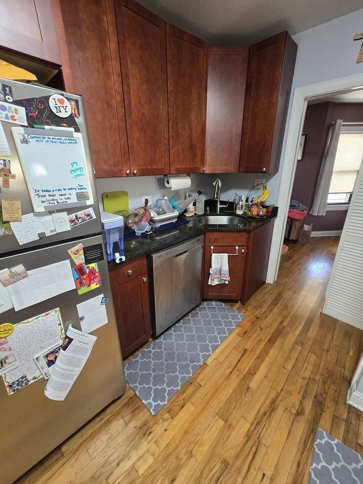 1321 W Grand Ave #4R - Photo 5 of 8