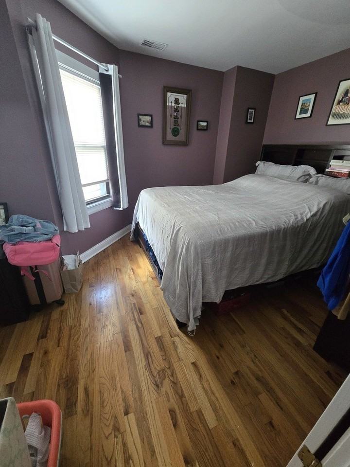 1321 W Grand Ave #4R - Photo 6 of 8