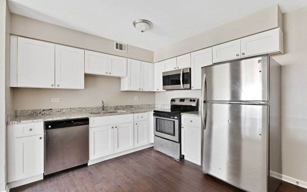 103 Harbor Dr #B - Photo 3 of 12
