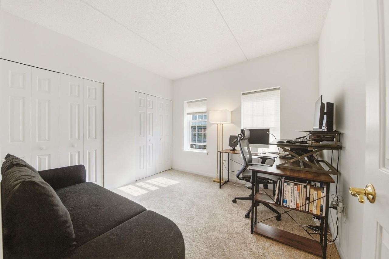 200 N Addison Ave #501 - Photo 5 of 23