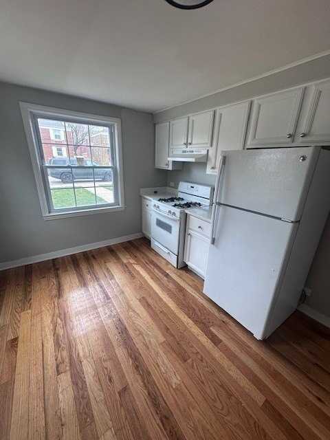 5120 W 64th St - Photo 4 of 15