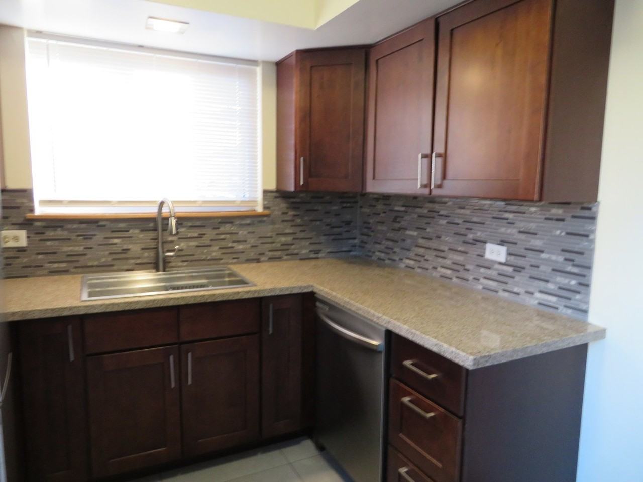 2001 Walters Ave - Photo 5 of 12