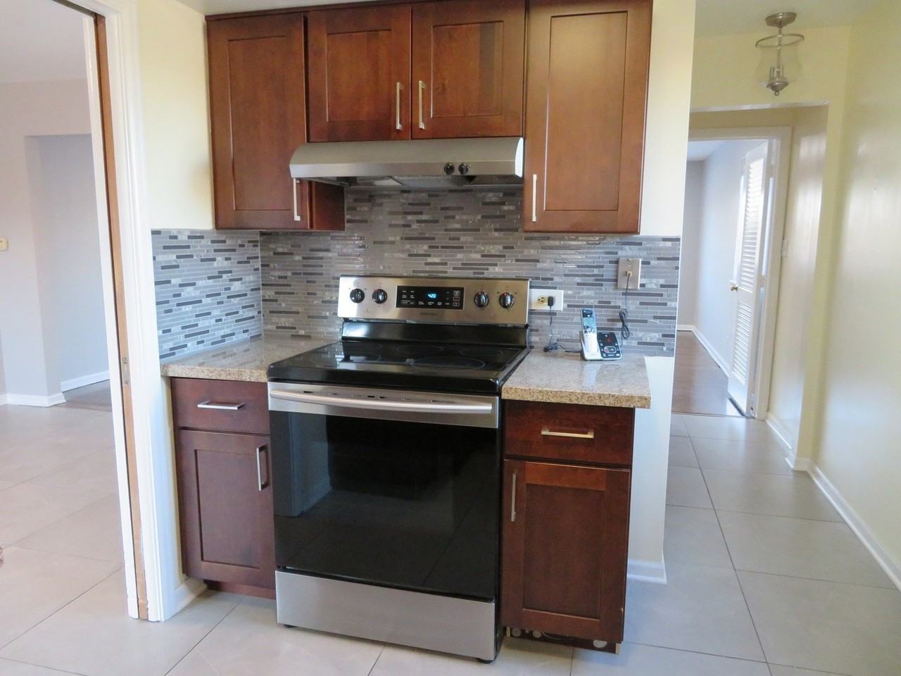 2001 Walters Ave - Photo 6 of 12