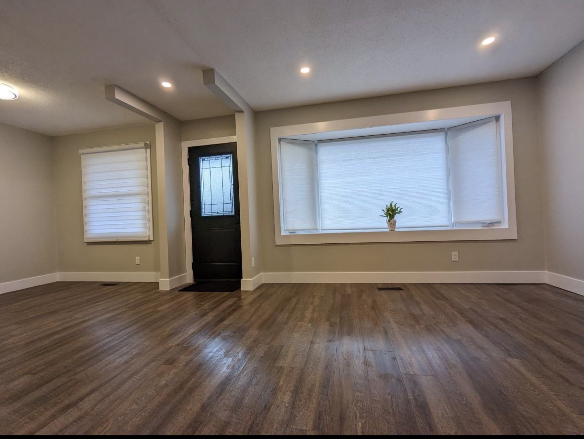 79 Hillsborough Cres - Photo 5 of 10