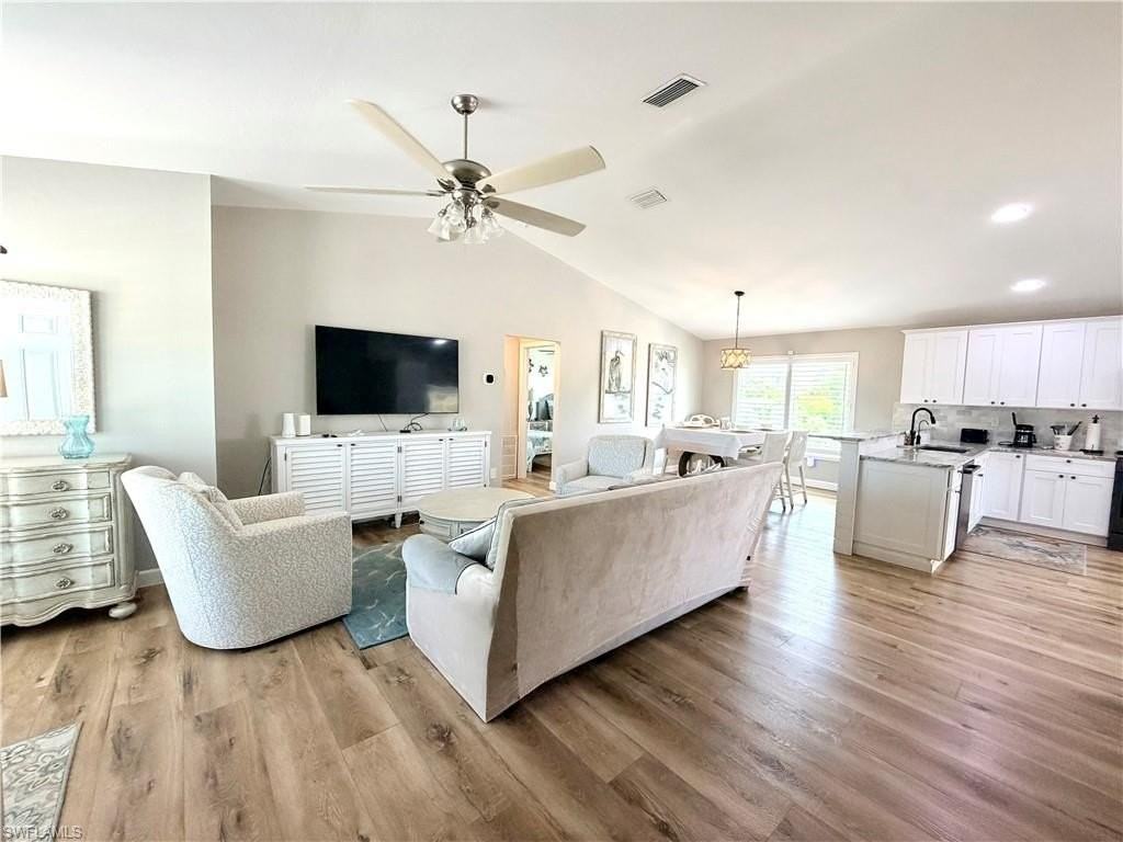 27594 Shore Dr - Photo 3 of 24
