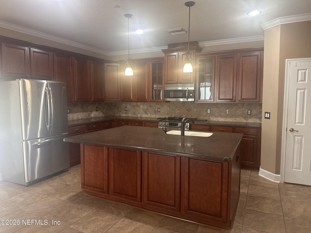 6126 Clearsky Dr - Photo 3 of 21