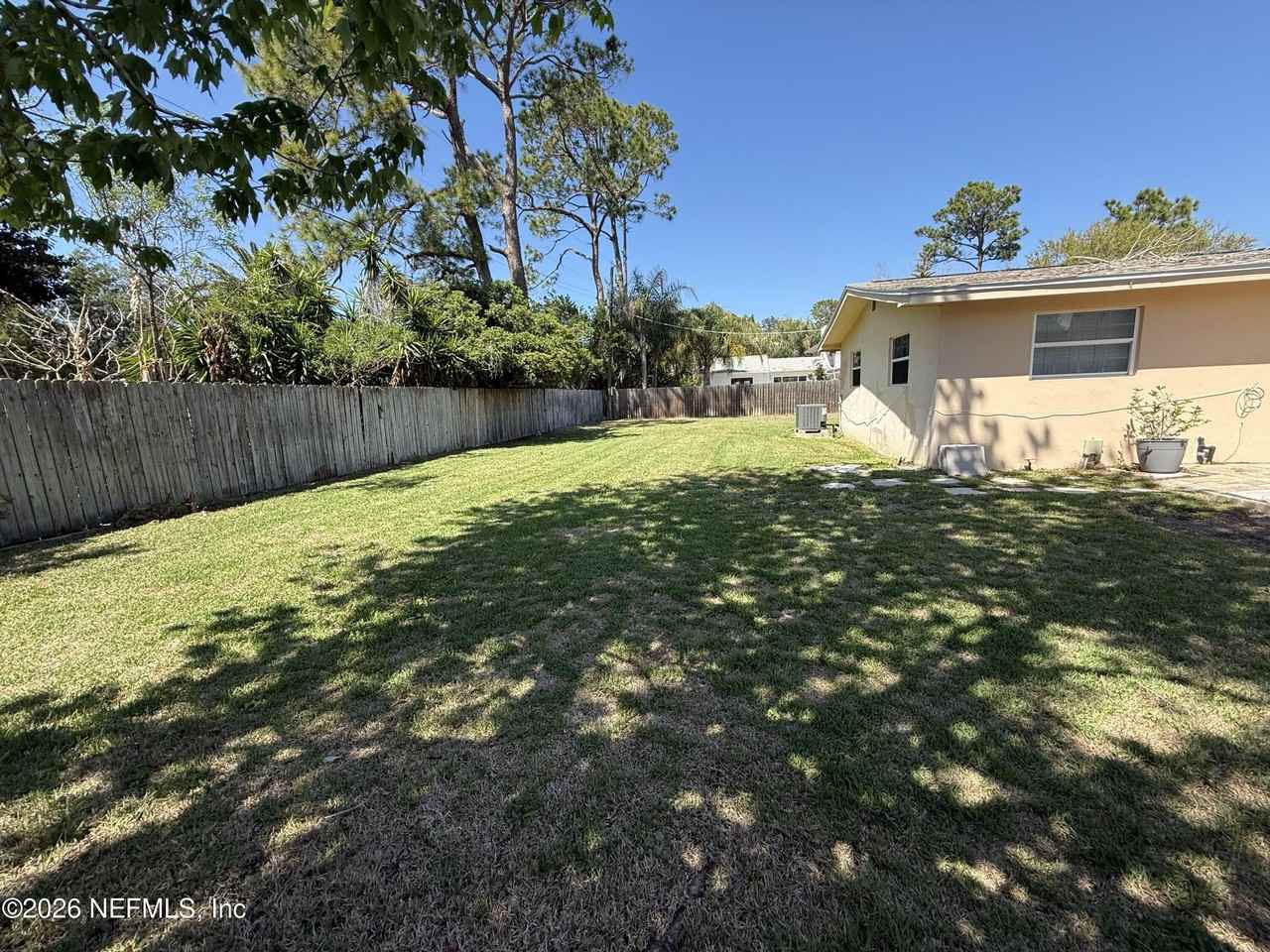130 Southwind Cir - Photo 3 of 13