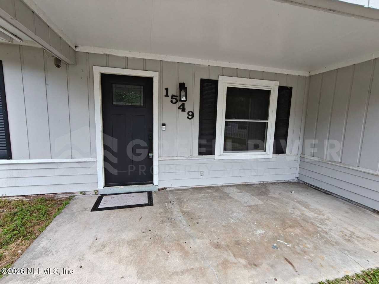 1549 Sonoma Ct - Photo 5 of 38