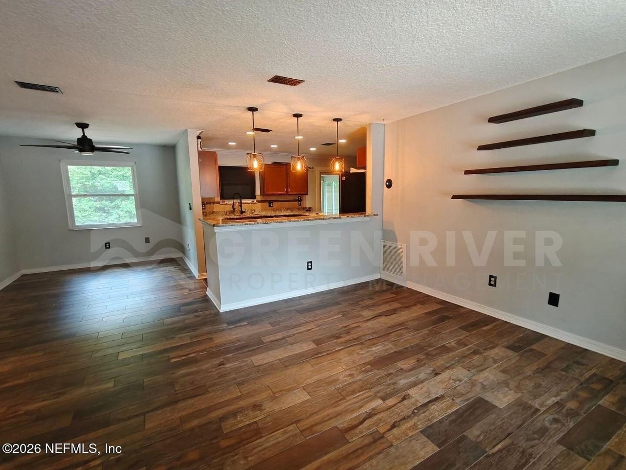 1549 Sonoma Ct - Photo 7 of 38