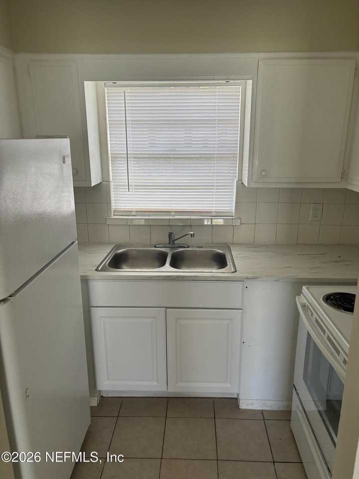 1515 Pullen Rd #4 - Photo 6 of 14