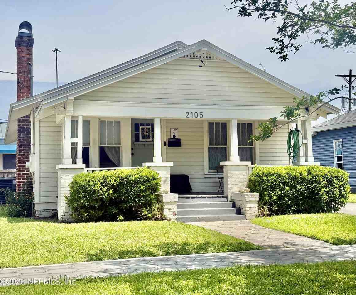 2105 Gilmore St - Photo 2 of 11