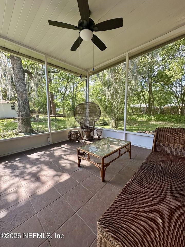 5351 Royce Ave - Photo 4 of 24