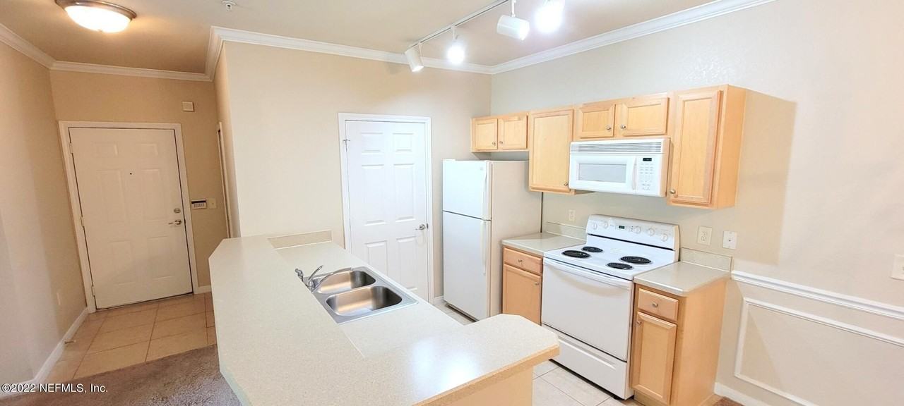 285 Old Village Center Cir #5206 - Photo 3 of 50