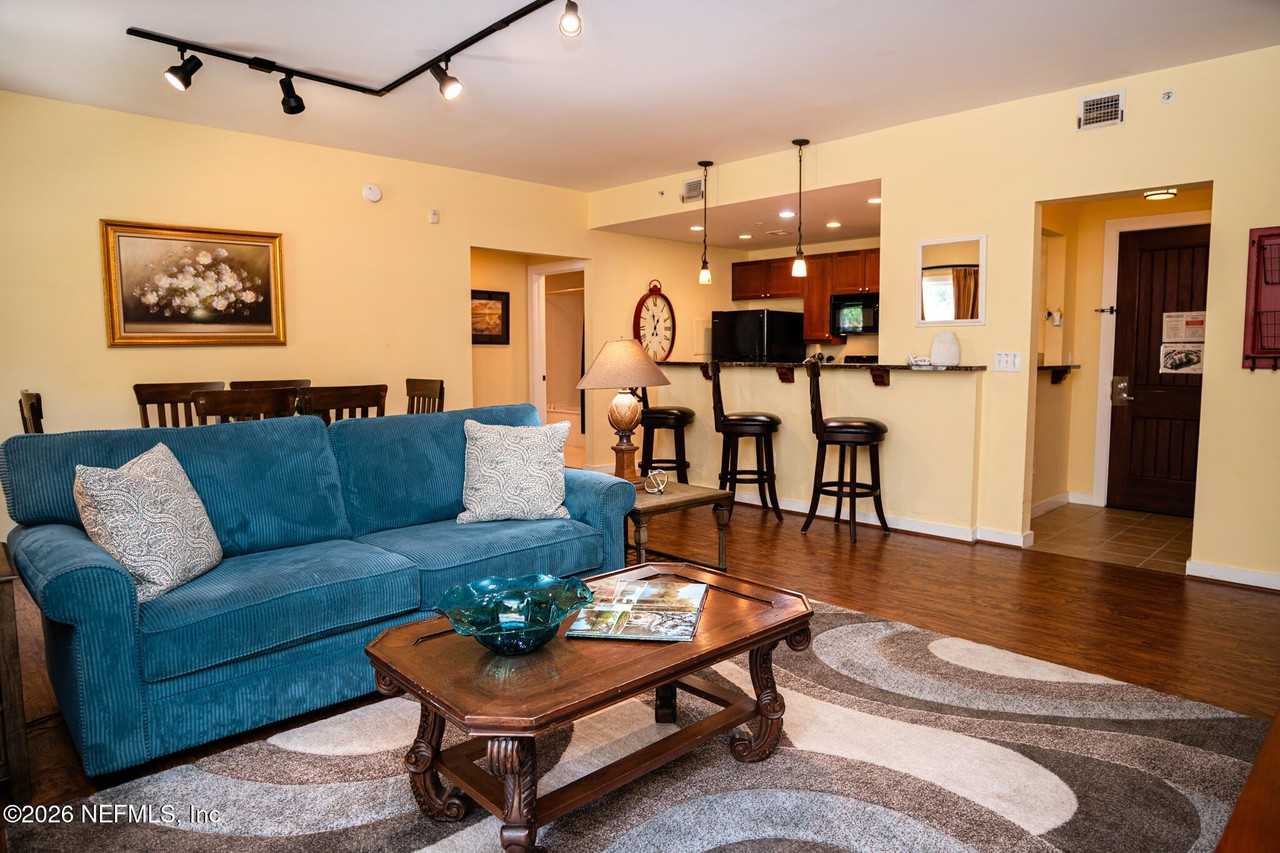 955 Registry Blvd #107