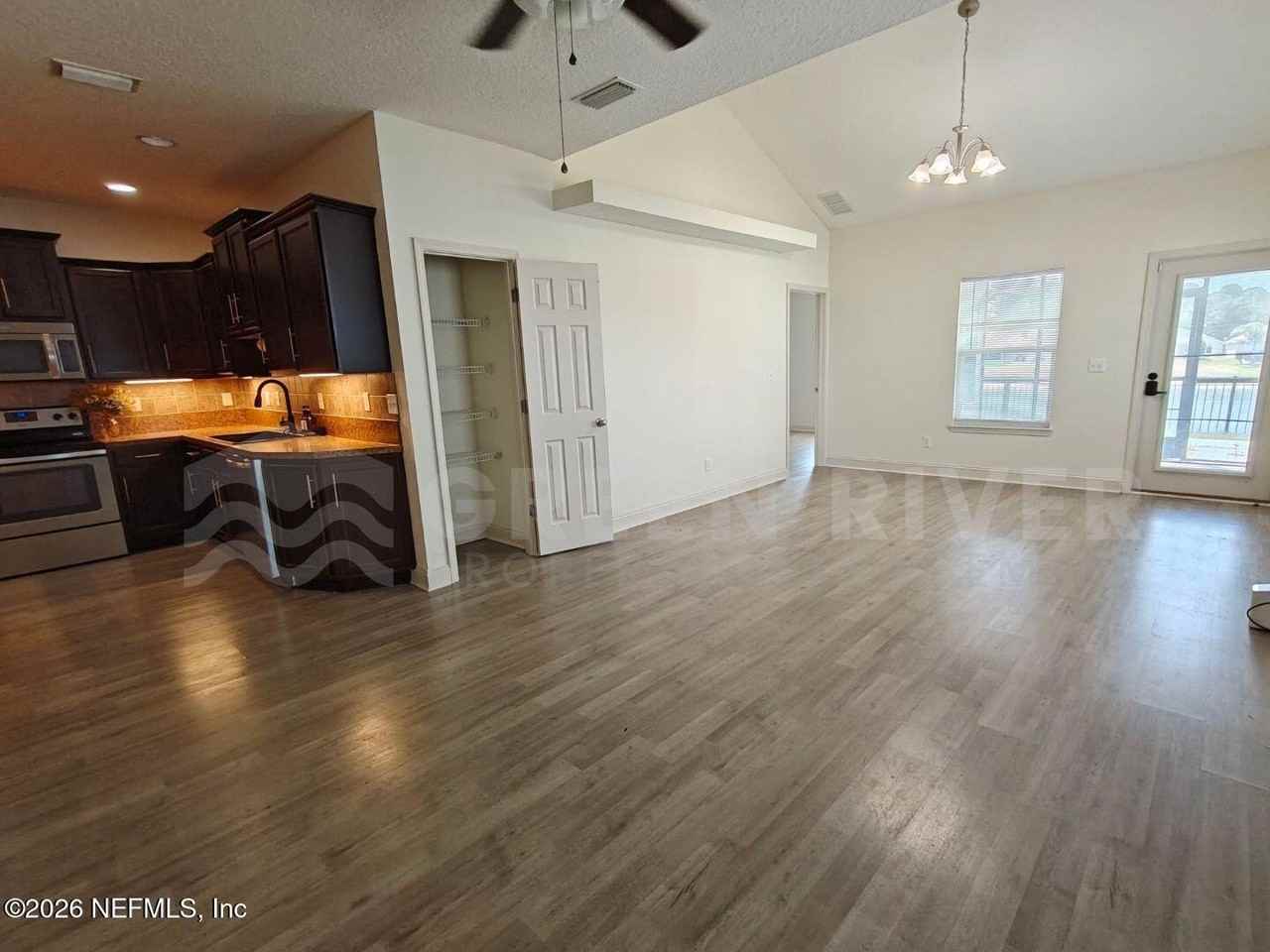 3107 Zeyno Dr - Photo 6 of 50