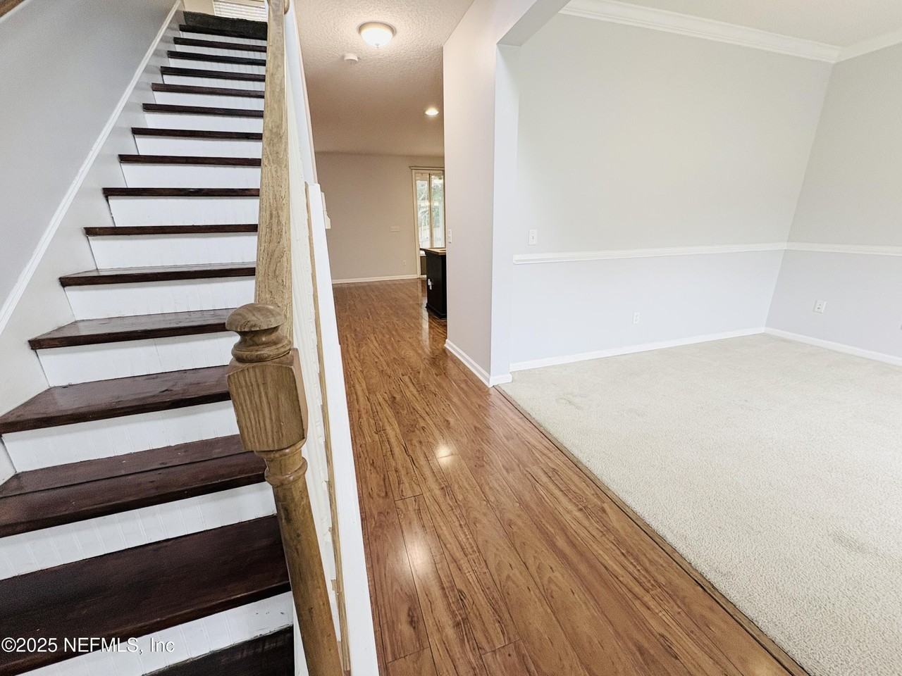 5950 Round Table Rd - Photo 2 of 19