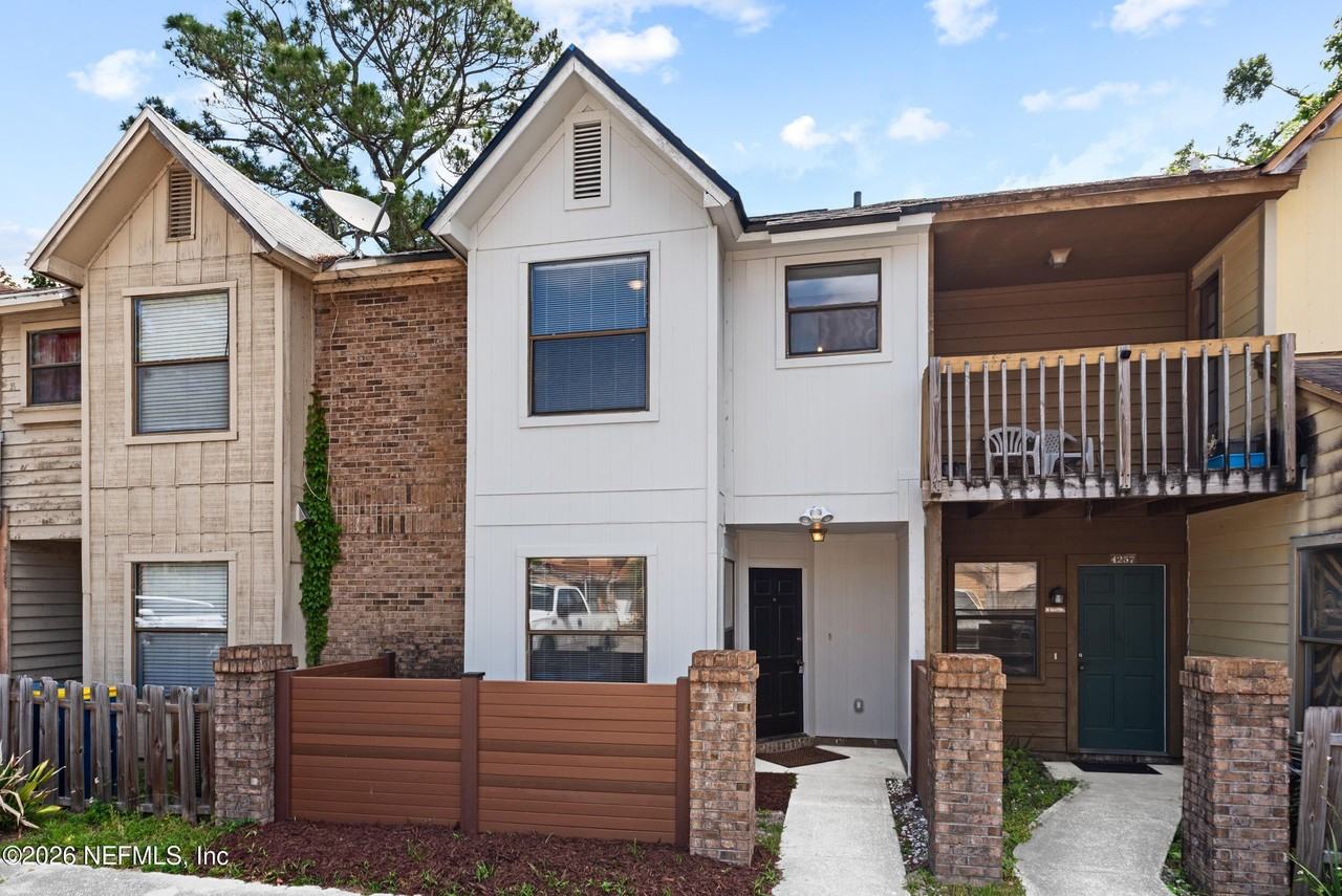 4259 Polo Ct - Photo 2 of 20