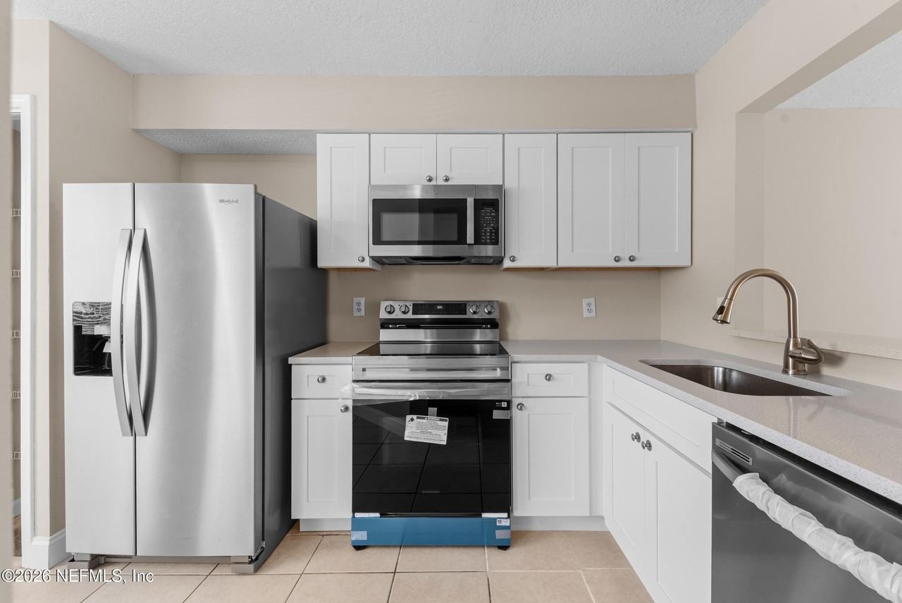 4259 Polo Ct - Photo 4 of 20
