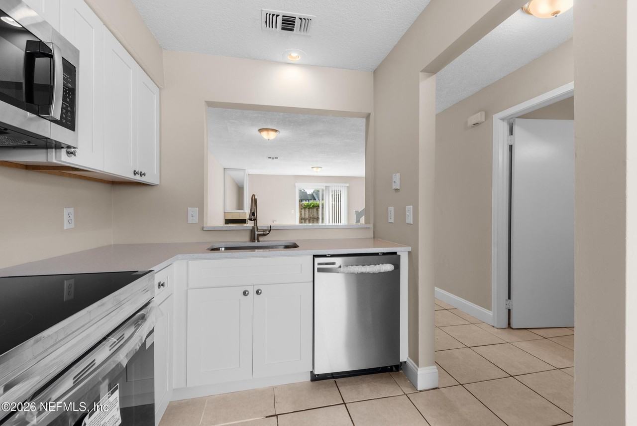 4259 Polo Ct - Photo 7 of 20
