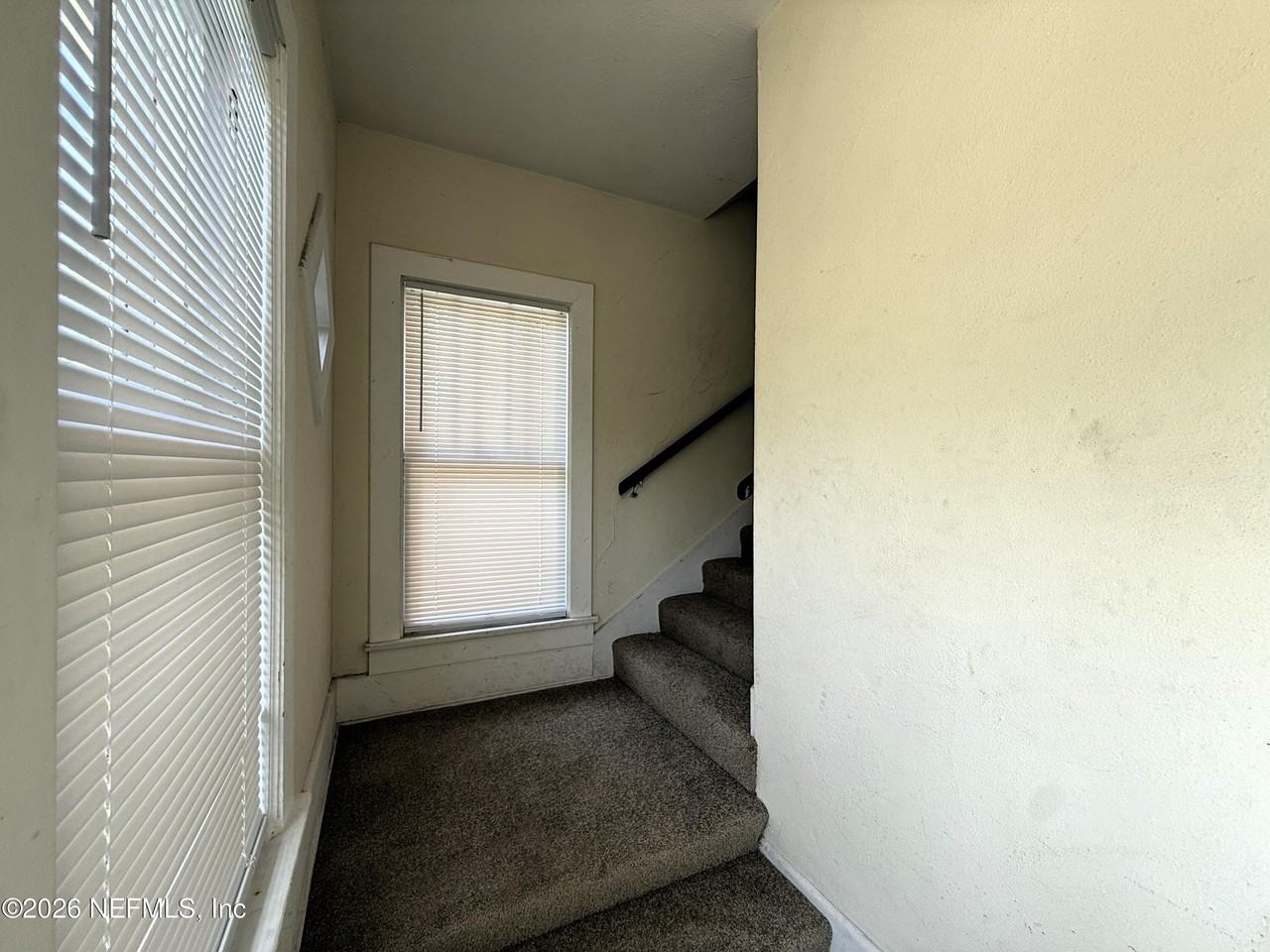 1329 Cherry St - Photo 2 of 16