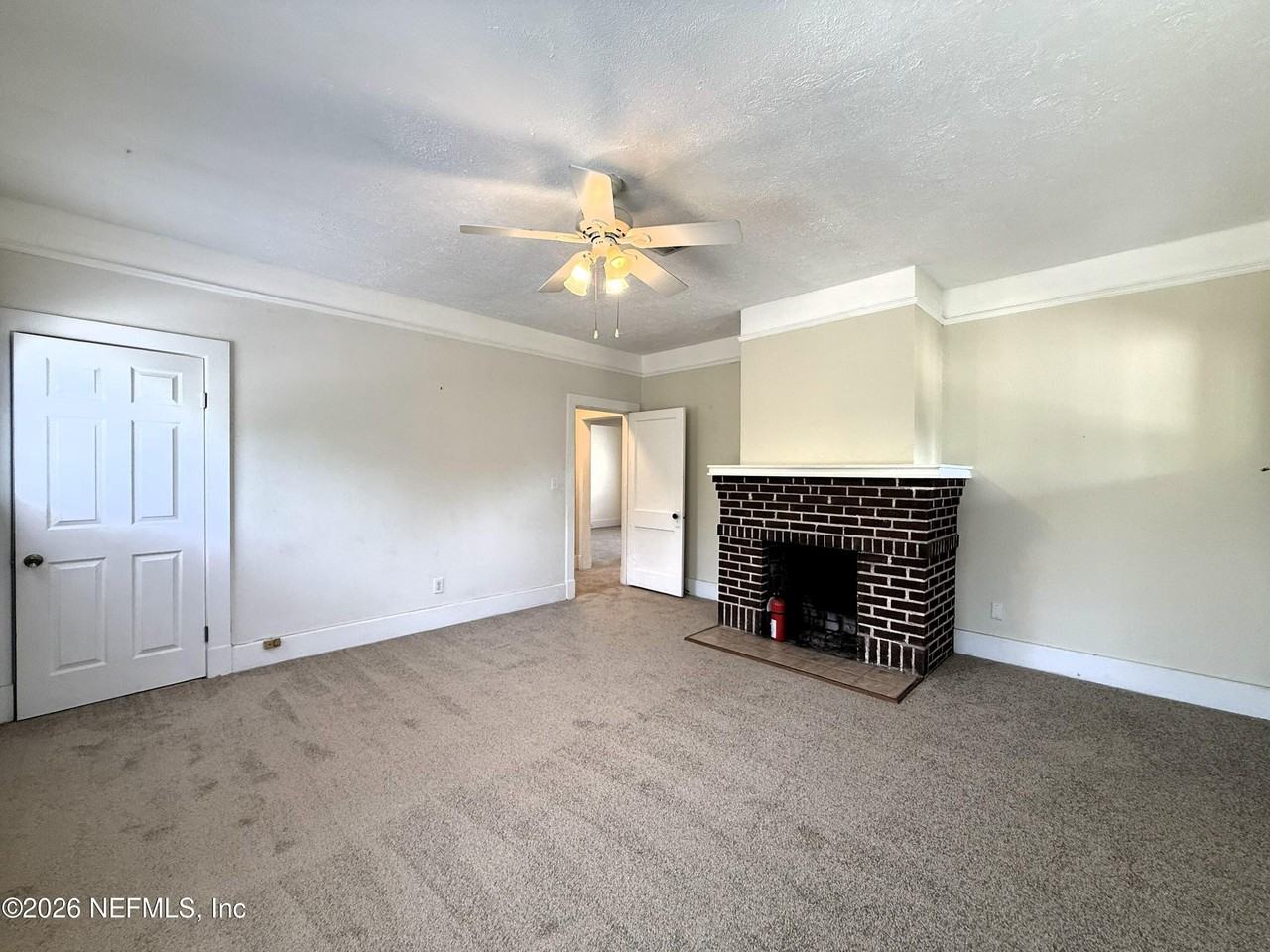 1329 Cherry St - Photo 5 of 16