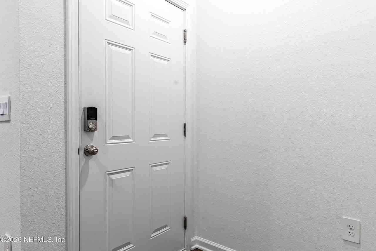 9191 Stony Brook Rd - Photo 4 of 31