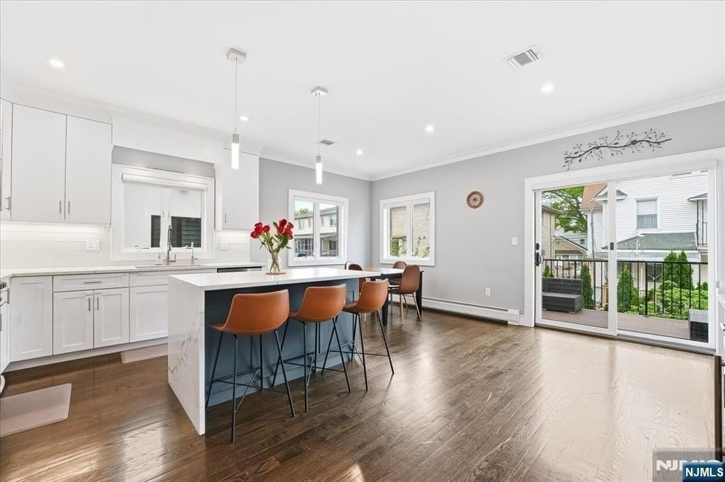 391 Lincoln Ave - Photo 4 of 41