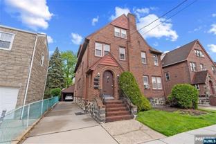 465 Oakdene Ave - Photo 1 of 1