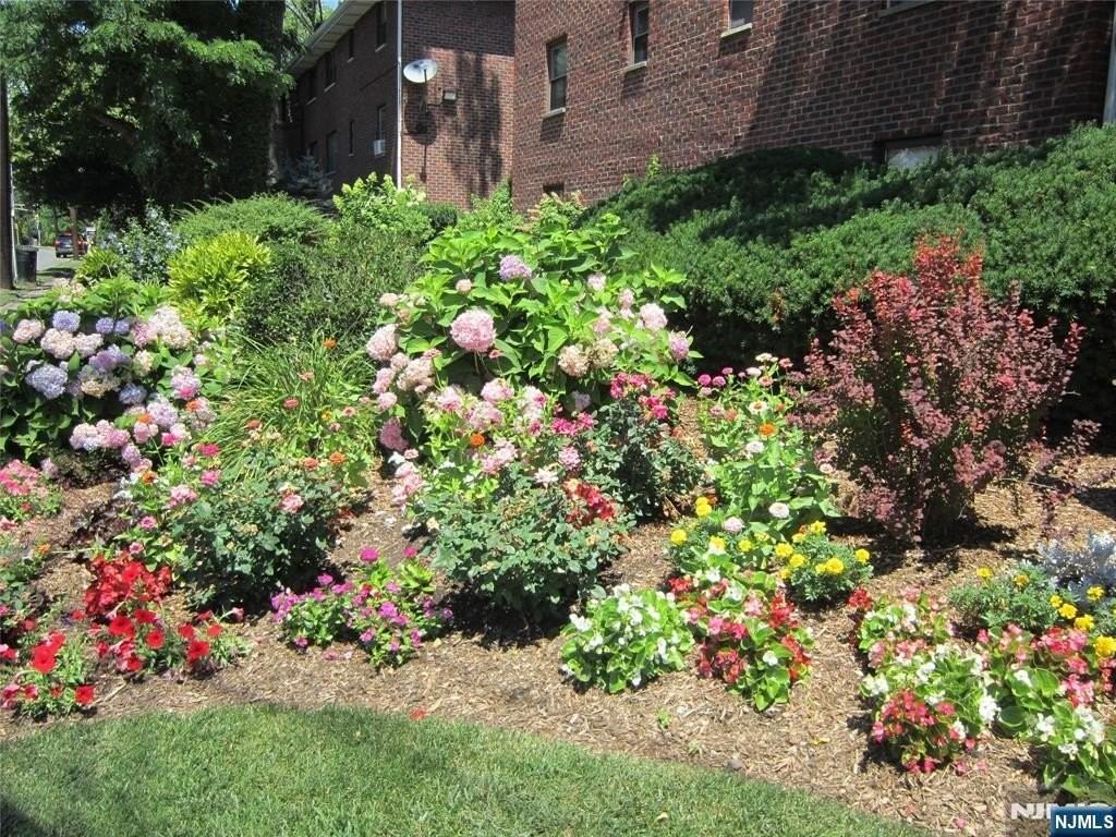 309B Grand Ave - Photo 4 of 16