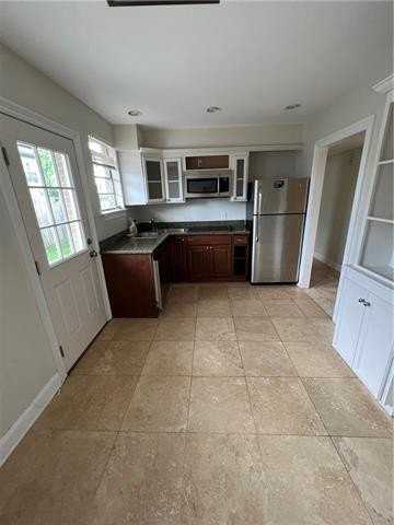 6633 Milne Blvd #A - Photo 5 of 14