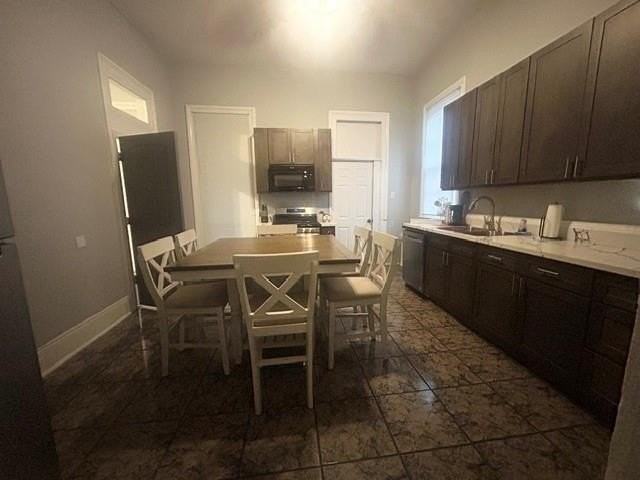 800 N Broad St - Photo 2 of 6