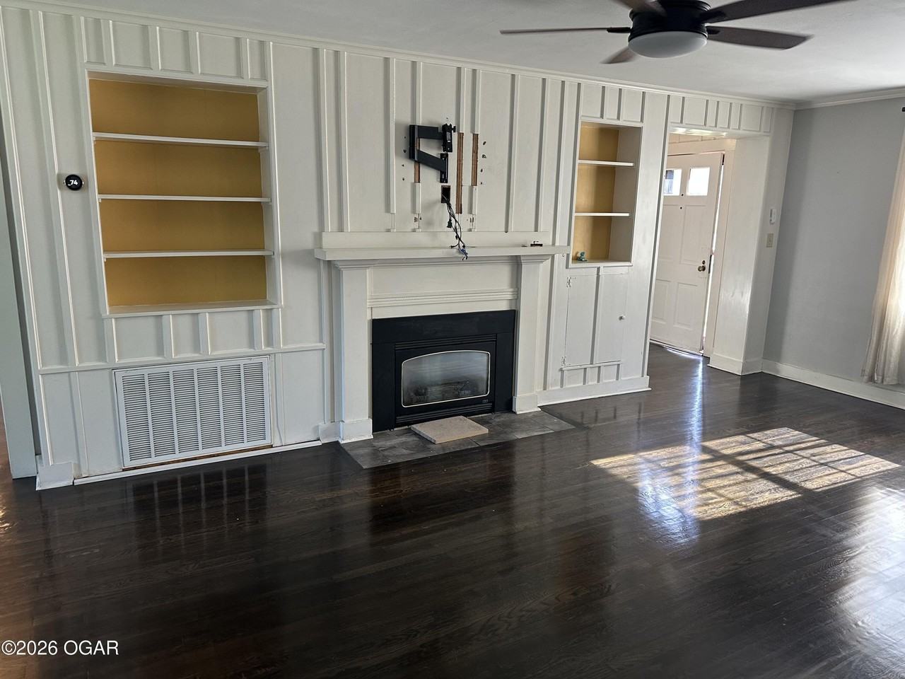 630 Oak Ridge Dr - Photo 3 of 27