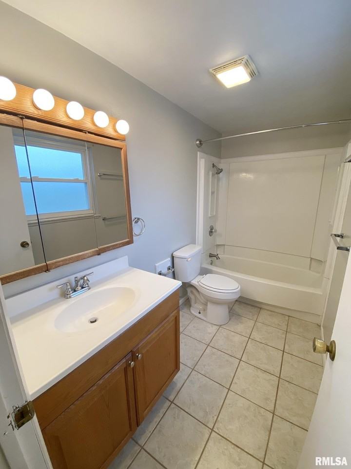1915 W Marlene Ave #B - Photo 4 of 19