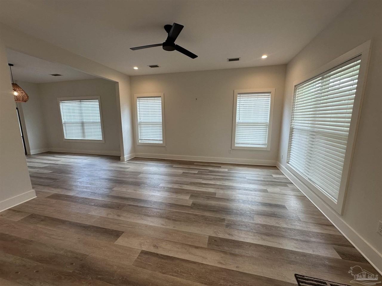 1109 E Leonard St - Photo 3 of 22