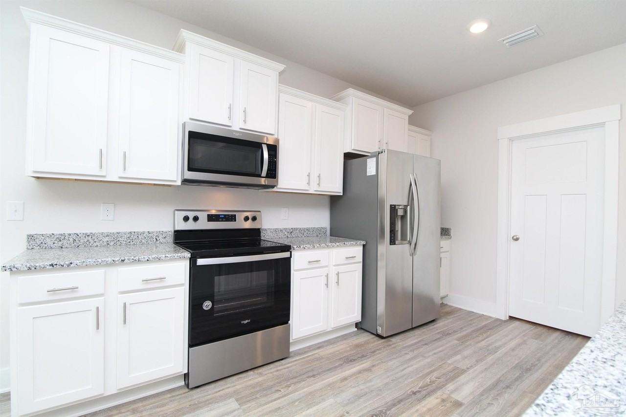 10988 Coues Dr - Photo 6 of 31