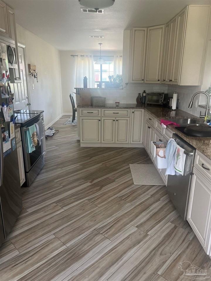 4207 Cherry Laurel Dr - Photo 3 of 22