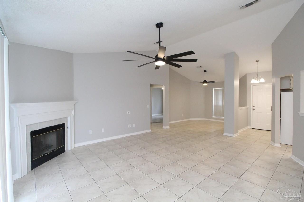 1713 Cahaba Cir - Photo 5 of 16