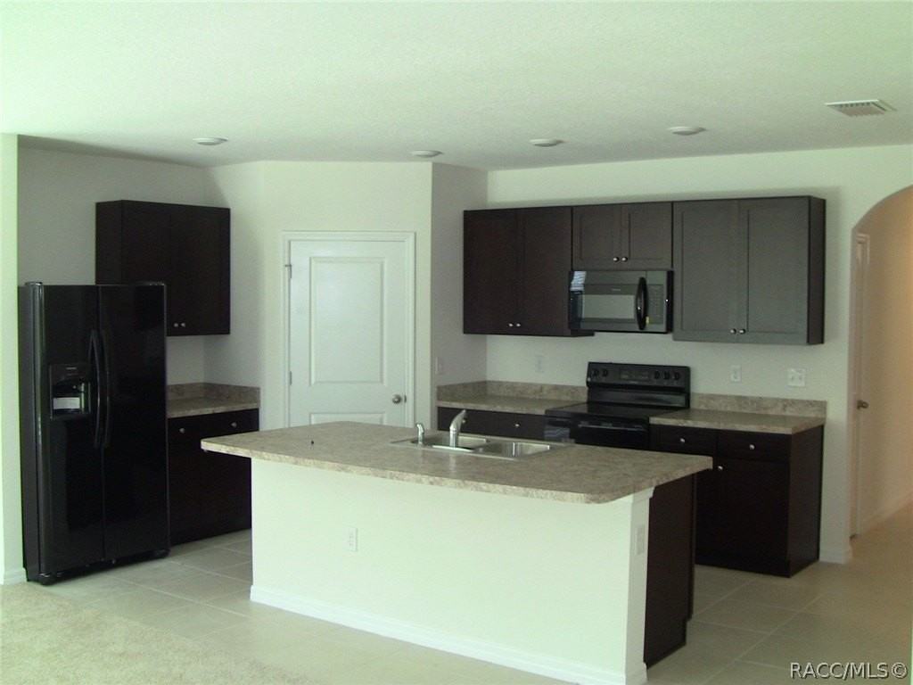 350 W Runyon Loop - Photo 3 of 22