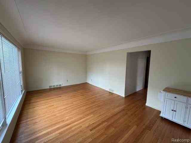 600 S Minerva Ave - Photo 4 of 10