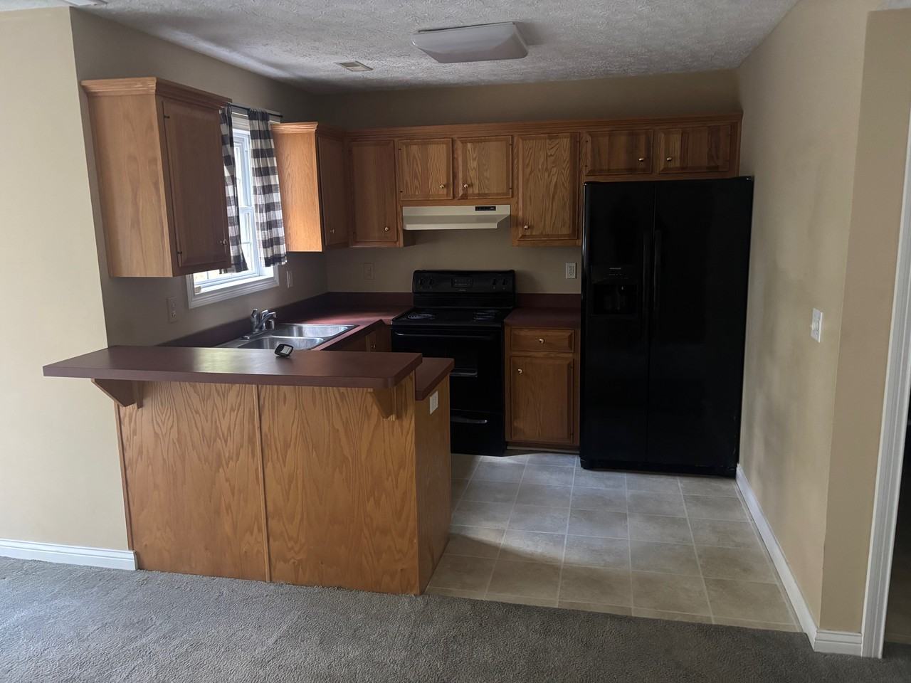 135 Ashberry DriveUnit D #D - Photo 2 of 7
