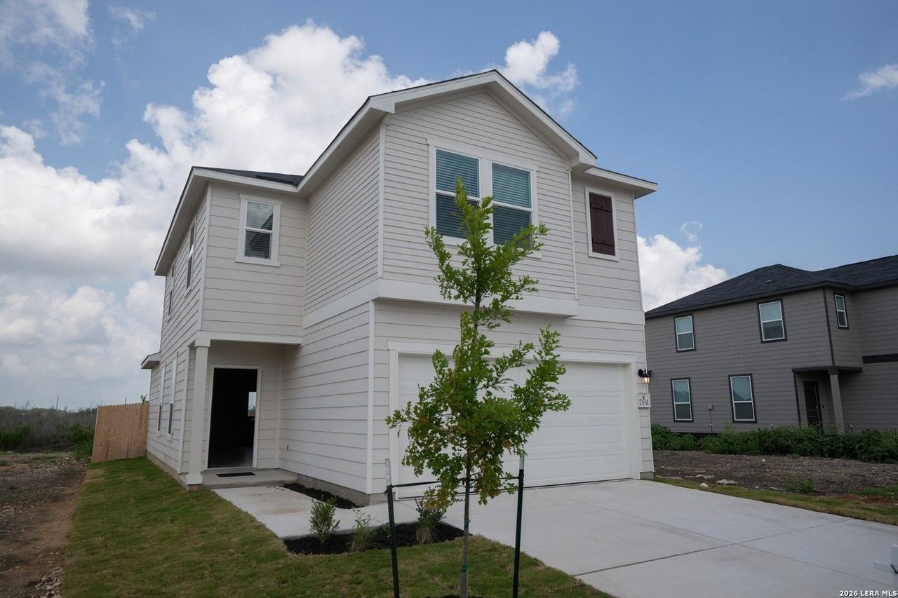 7531 Fishbowl Ln - Photo 4 of 30