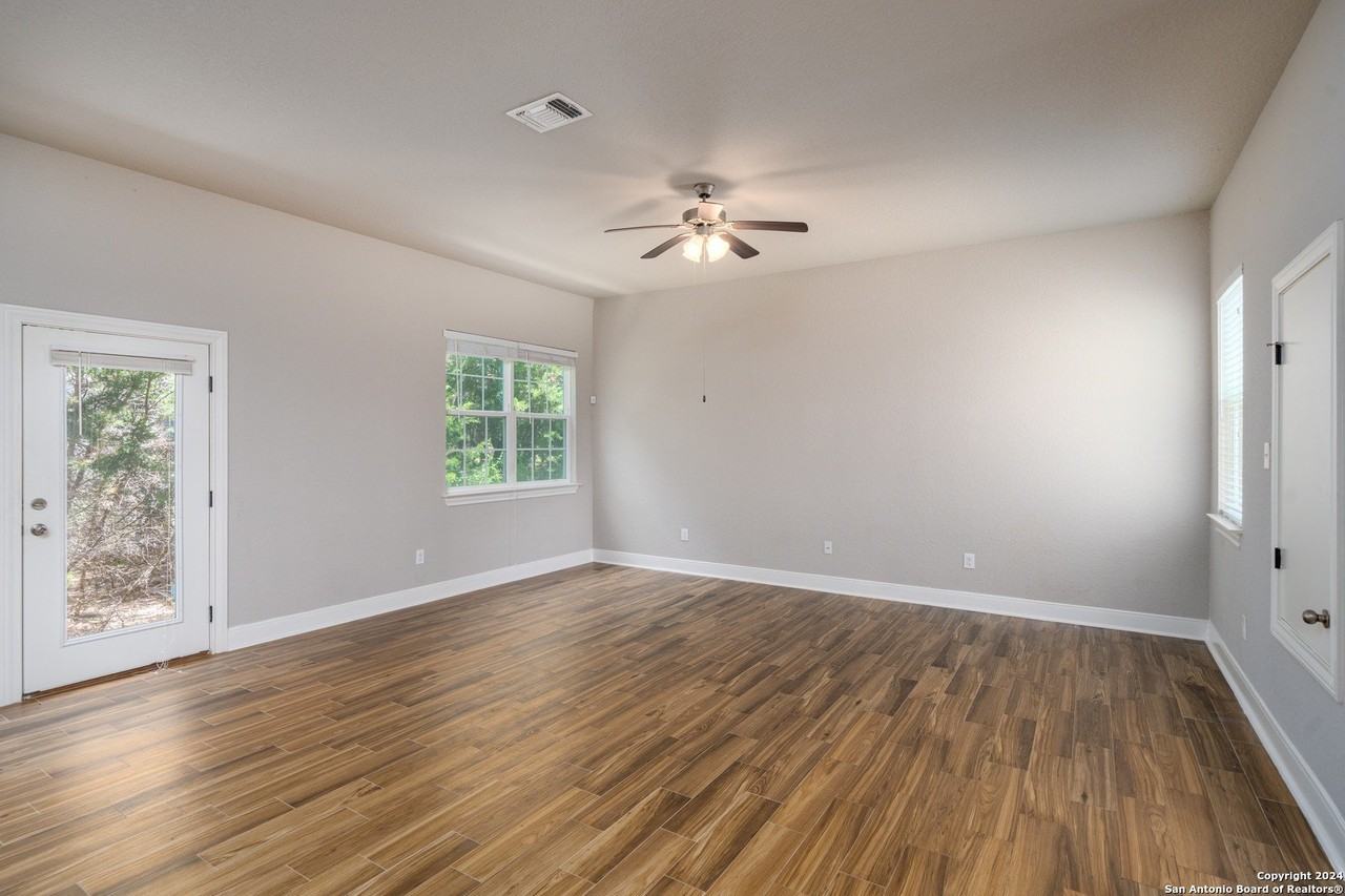3067 View Ridge Dr #10 - Photo 5 of 20